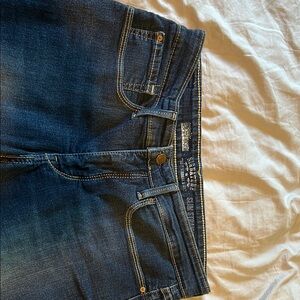 Levi’s Signature Gold Denim Jeans